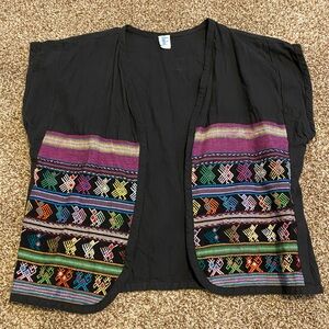 Sombol || Vintage Embroidered Vest Made in Guatemala size Large